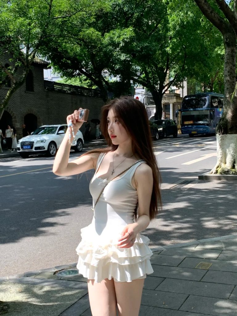 城市生活人物配图